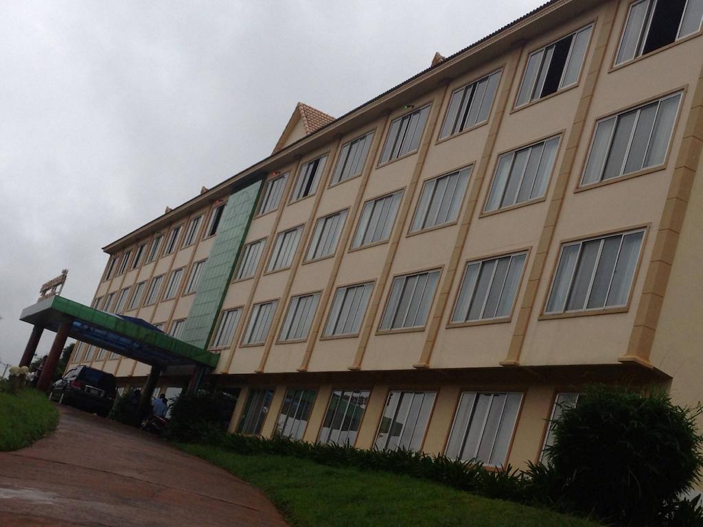 Mondulkiri Hotel Senmonorom Buitenkant foto