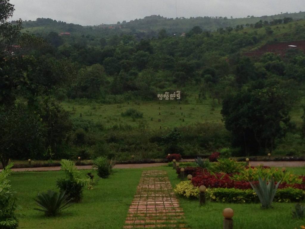 Mondulkiri Hotel Senmonorom Buitenkant foto